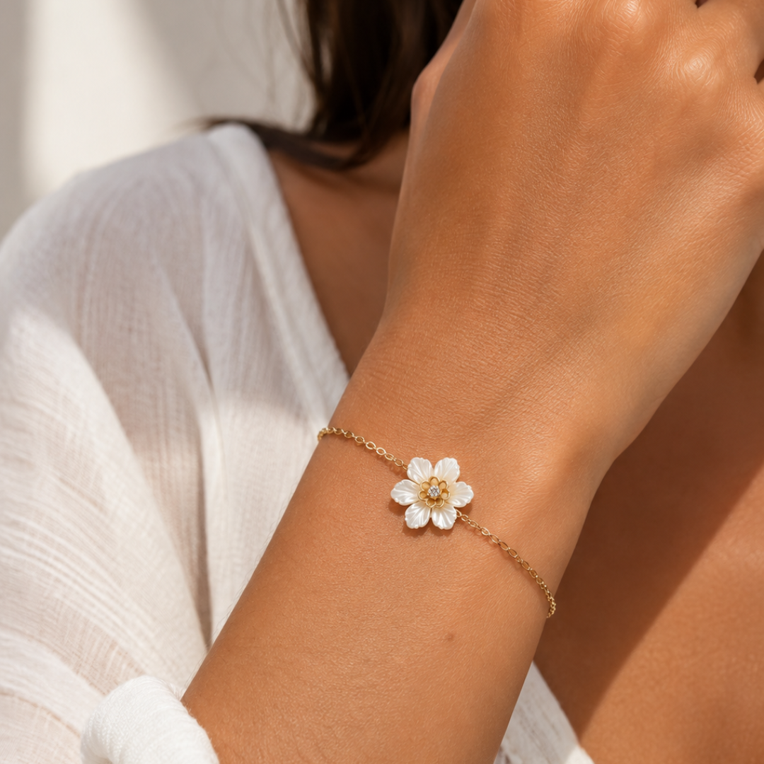 Bracelet Fleur de Nacre en Or 18K — image 2