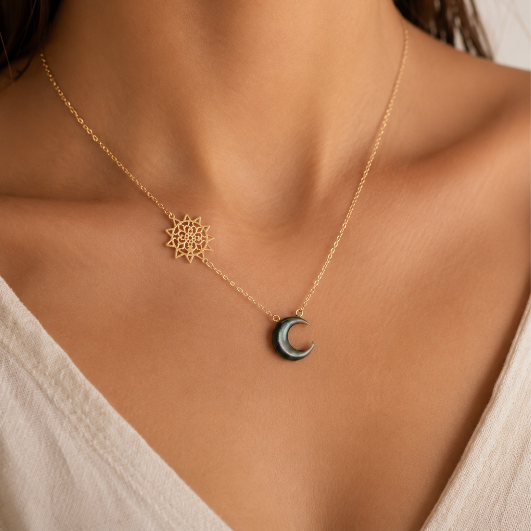 Collier Éclipse de Nacre en Or 18K — image 2