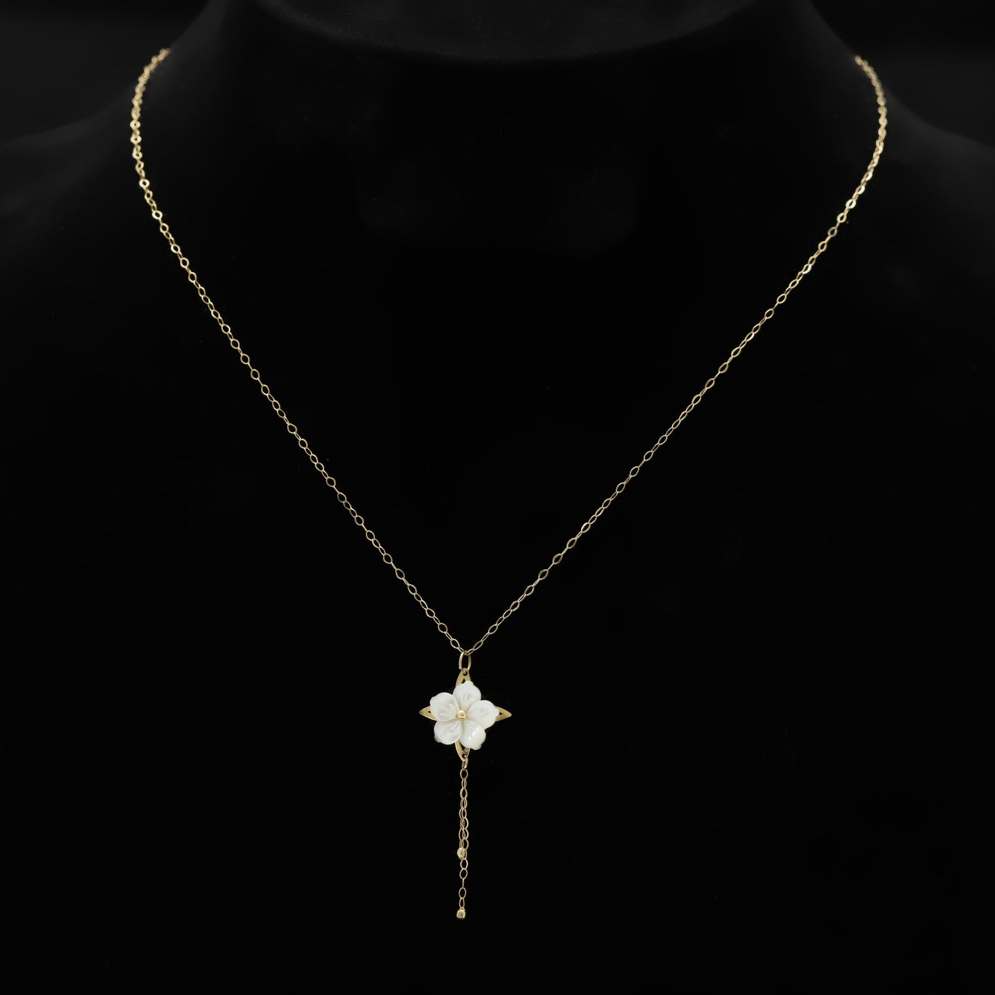 Collier Cascade de Pétales en Or 18K