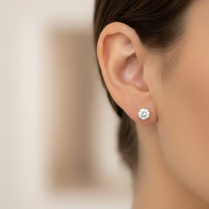 Classic 18K Gold Stud Earrings