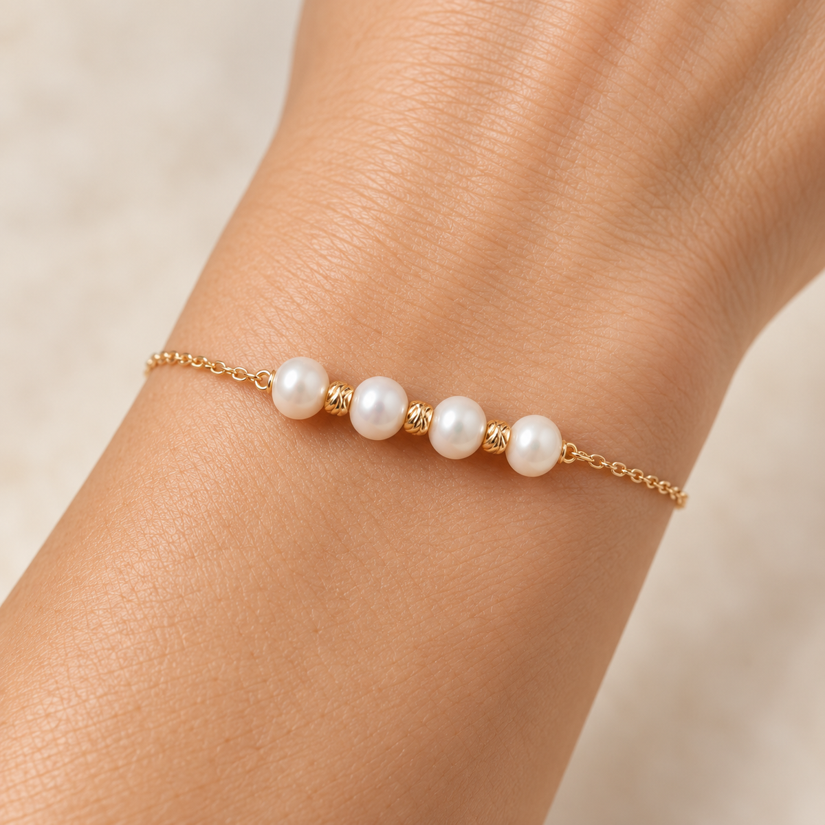 Pearl Harmony Bracelet in 18K Gold — image 2