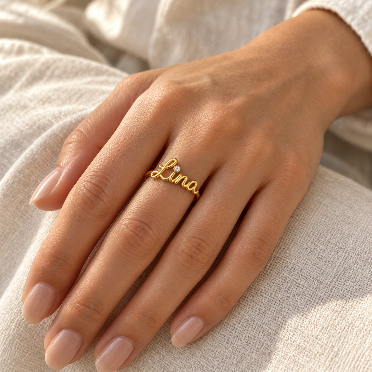 Bague Prénom Signature Relief Brillant 3D en Or 18K — image 2
