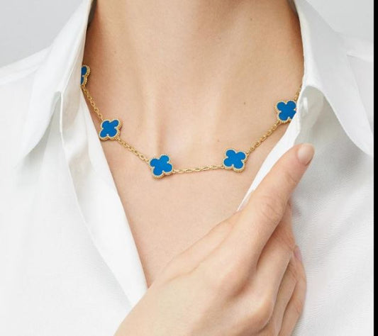 Collier bleu ciel