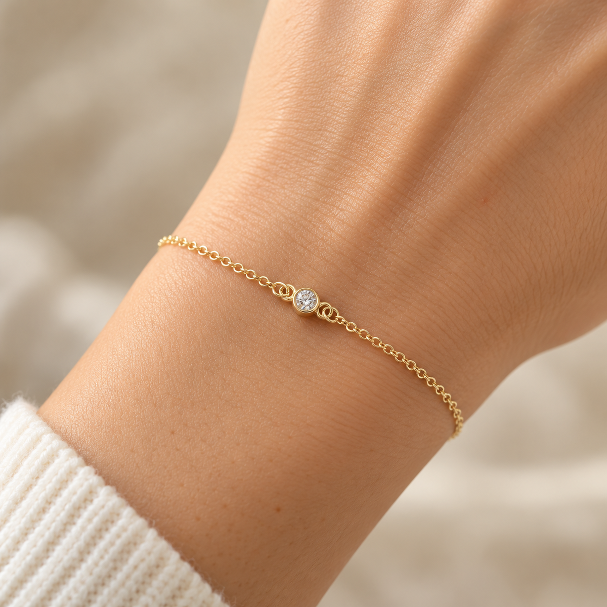 Central Sparkle Bracelet in 18K Gold — image 2