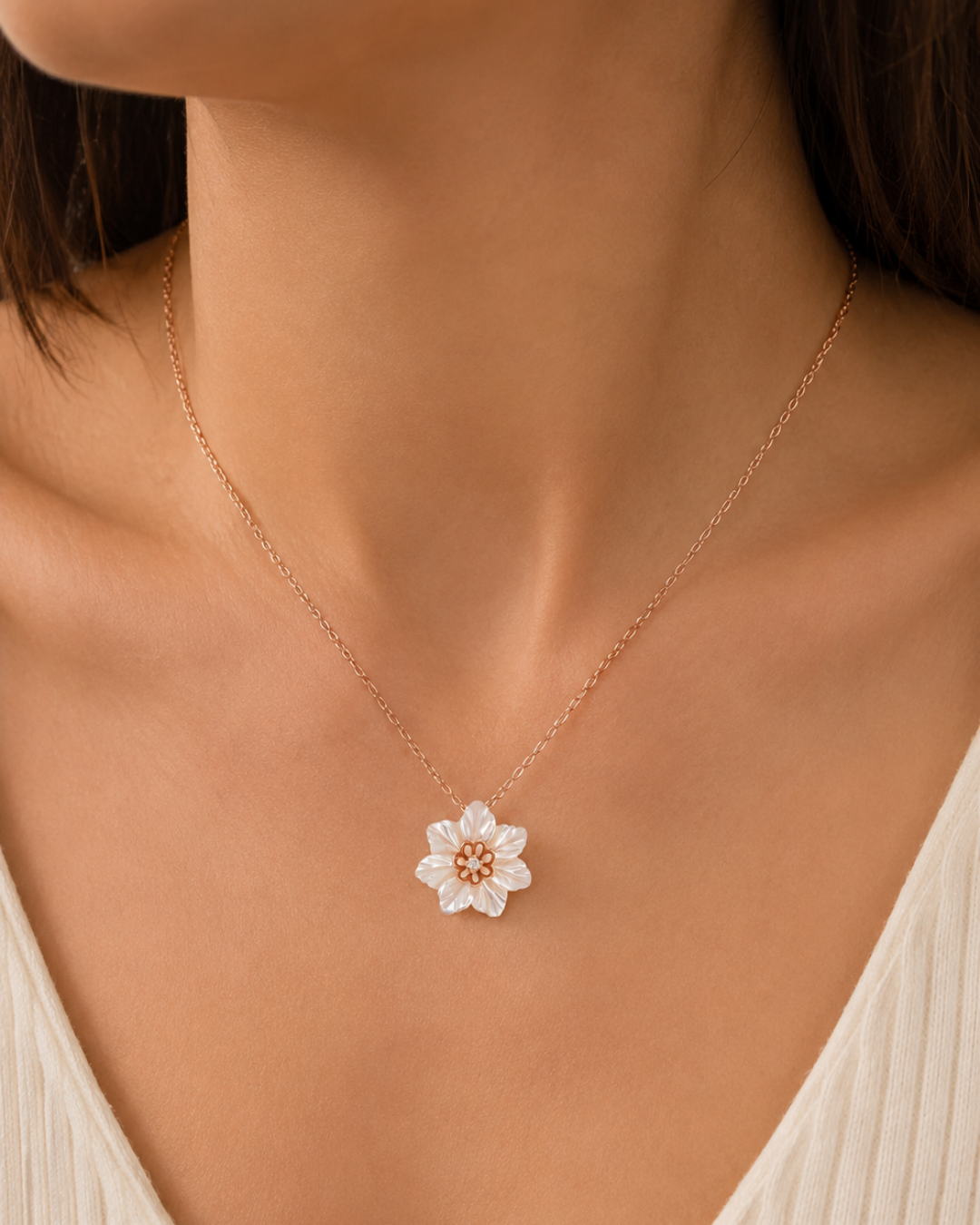 Collier Fleur de Nacre En Or 18K — image 2