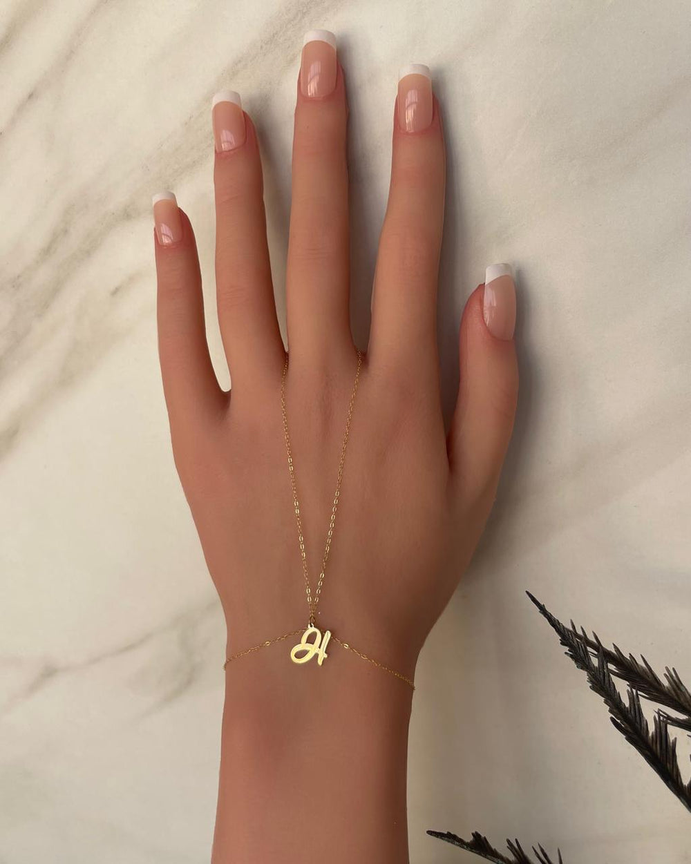 Hand chain personnalisé initiale